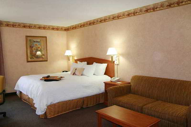 Hampton Inn Columbus/Dublin Pokoj fotografie